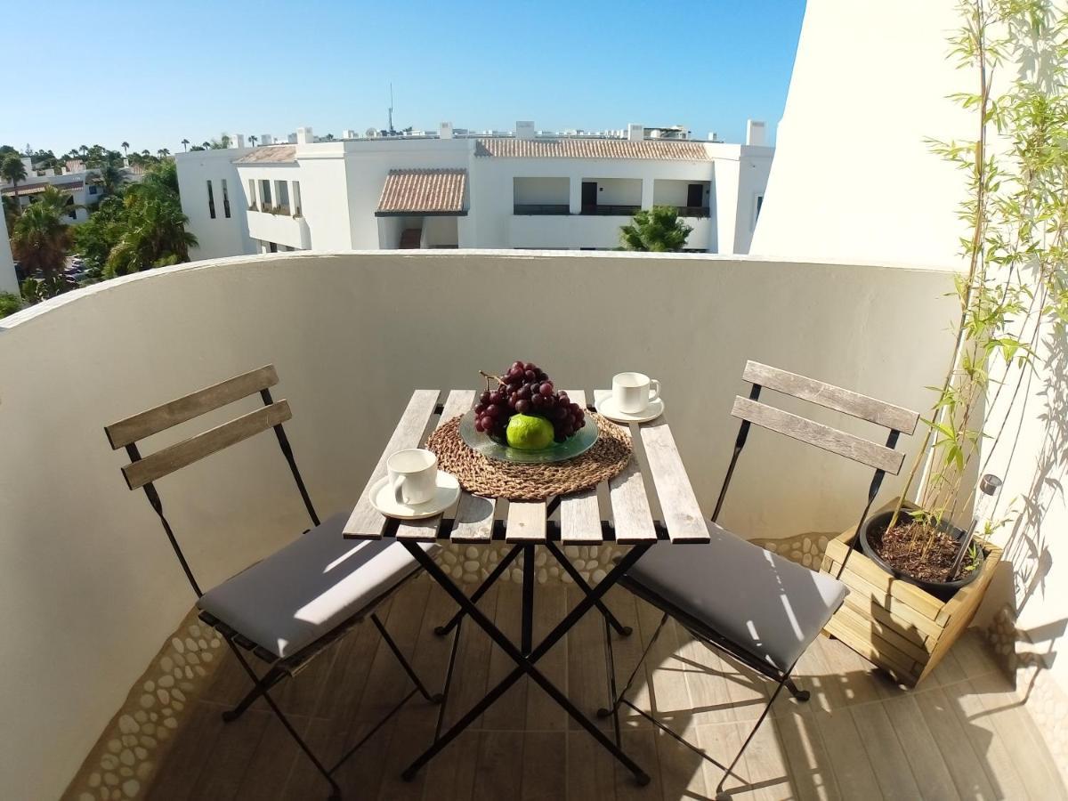 Beachfront Apartments Porto De Mos Beach - Lagos Exterior photo